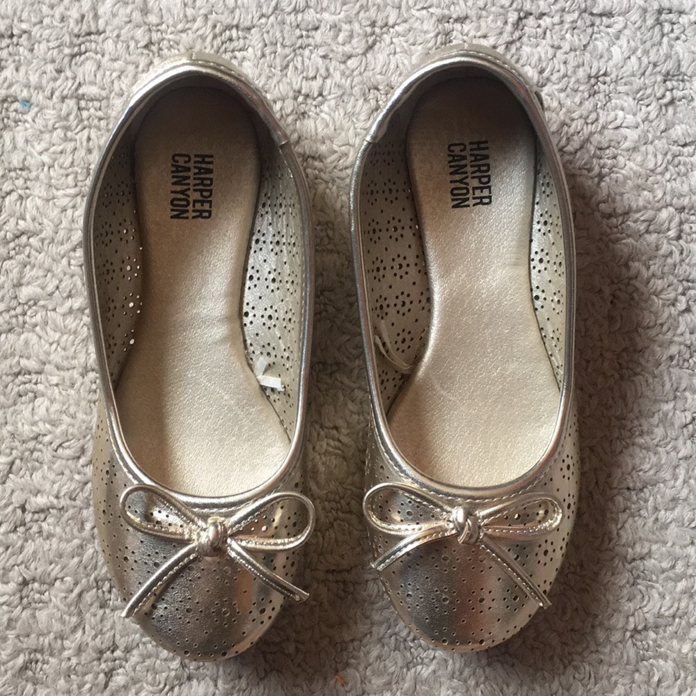 Gold flats